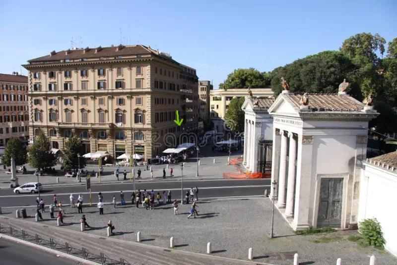 Appartamento Al Centro Di Roma Bosuiterome Exterior photo